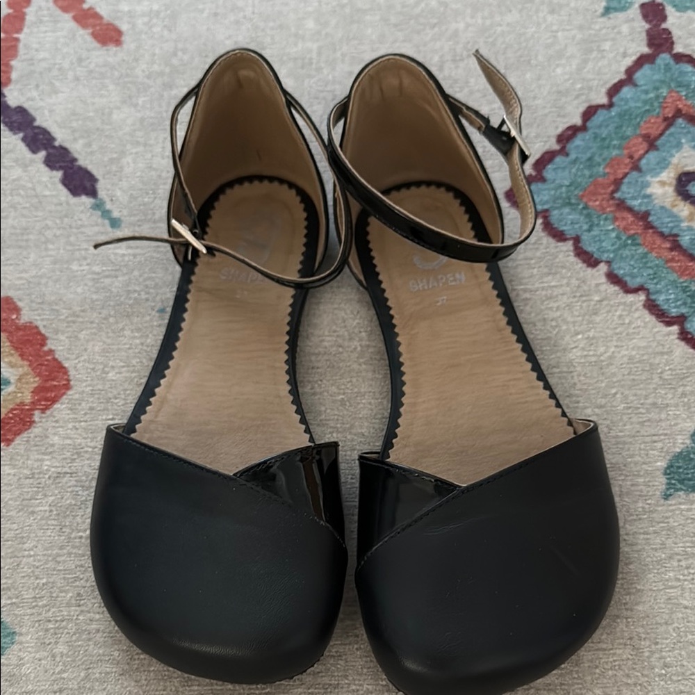 Black Minimalist Flats with Ankle Strap
